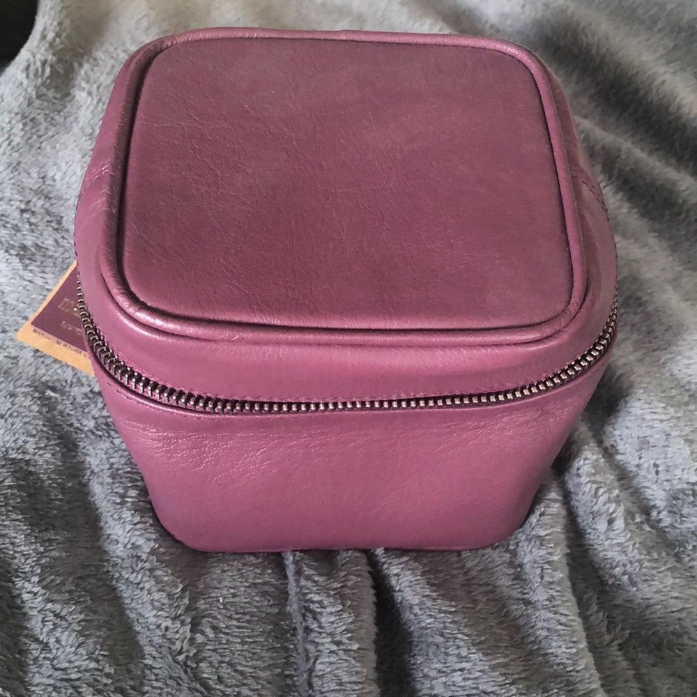 Margot travel jewelry case
